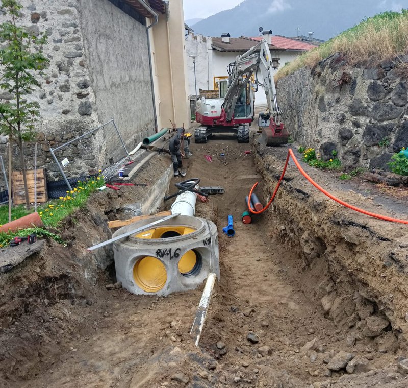 Infrastrukturen im Kreuzweg in Mals